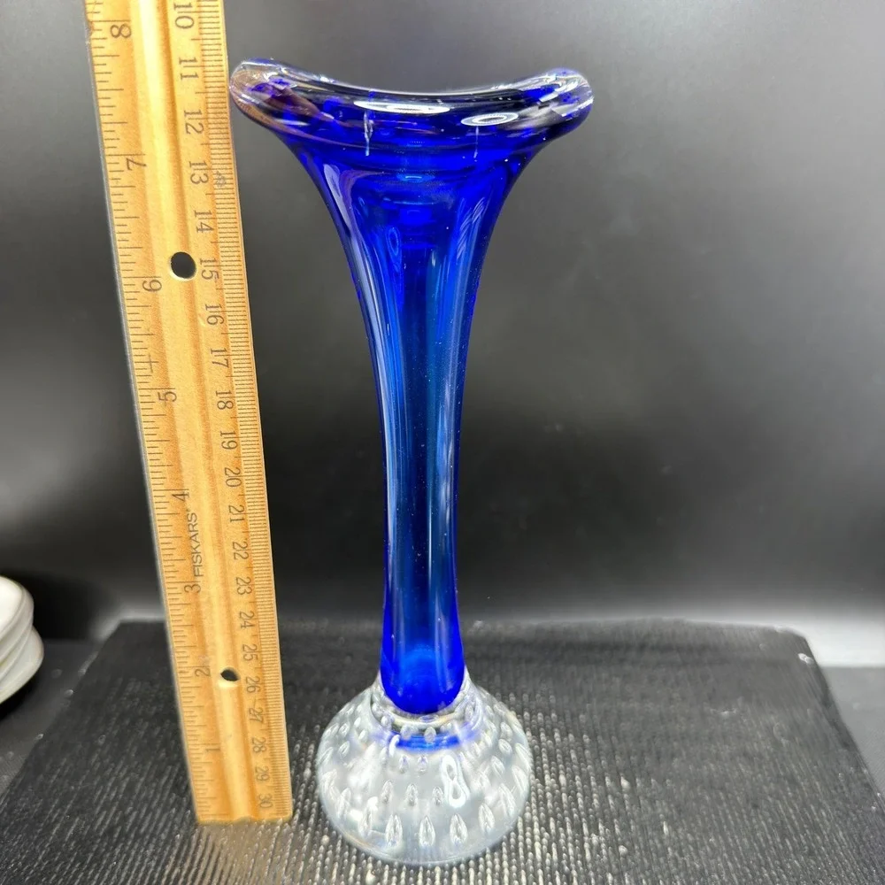 Aseda Glasbruk Cobalt Blue Art‎ Glass Vase Controlled Bubble Base Tri Corner Rim